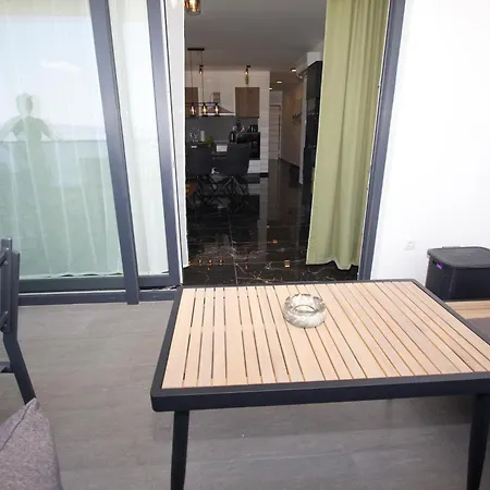 Apartment Top5 *